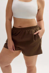 Chestnut Gazelle Short